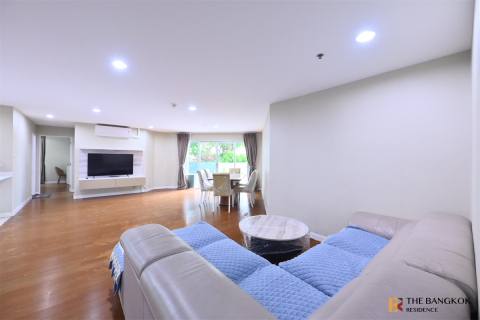 Condo in Bangkok, Thailand, 5 bedrooms № 184703 - photo 5