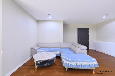 Condo in Bangkok, Thailand, 5 bedrooms № 184703 - photo 6