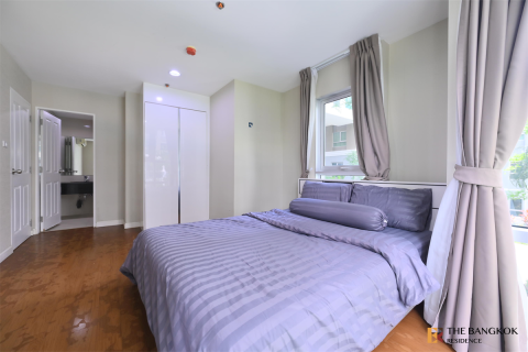 Condo in Bangkok, Thailand, 5 bedrooms № 184707 - photo 3