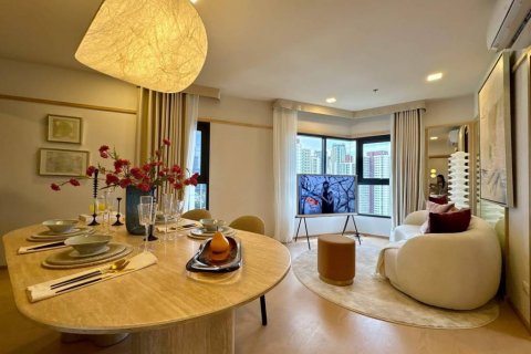 Кондоминиум с 2 спальнями в Хуай Кванге, Бангкок, Таиланд № 135238 - фото 2