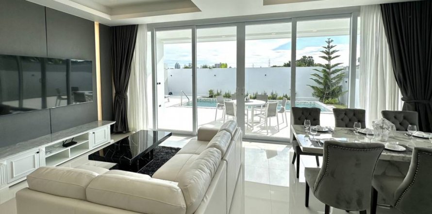 Вилла в Паттайе, Таиланд с 3 спальнями  № 134564