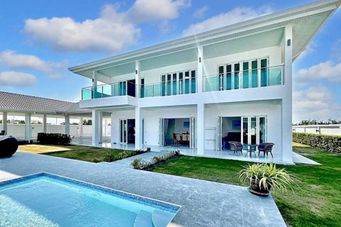 Chalet de 5 dormitorios en Hua Hin, Tailandia № 221825