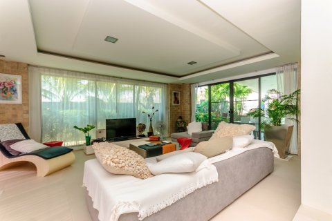 Villa in Hua Hin, Thailand 4 Schlafzimmer № 221821 - Foto 17