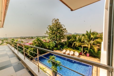 Villa in Hua Hin, Thailand 4 Schlafzimmer № 221821 - Foto 3