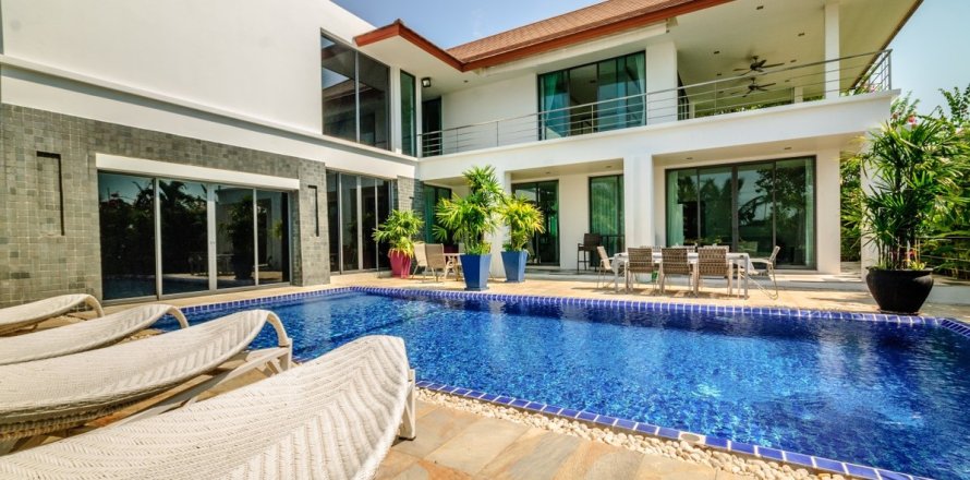 Villa in Hua Hin, Thailand 4 Schlafzimmer № 221821
