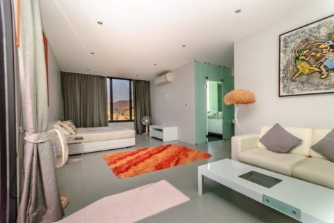 Villa in Hua Hin, Thailand 4 Schlafzimmer № 221821 - Foto 23