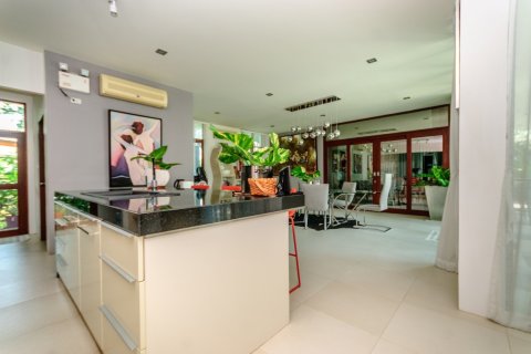 Villa in Hua Hin, Thailand 4 Schlafzimmer № 221821 - Foto 16