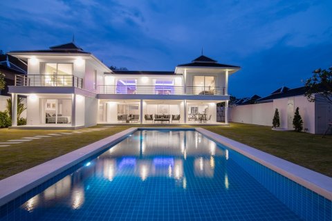 Chalet de 4 dormitorios en Hua Hin, Tailandia № 221823