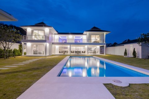 Villa in Hua Hin, Thailand 4 Schlafzimmer № 221823 - Foto 3