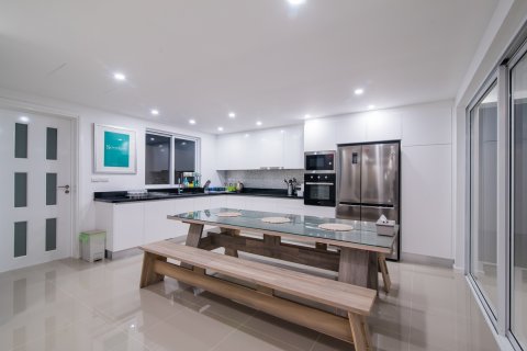 Villa in Hua Hin, Thailand 4 Schlafzimmer № 221823 - Foto 15
