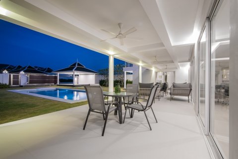 Villa in Hua Hin, Thailand 4 Schlafzimmer № 221823 - Foto 7