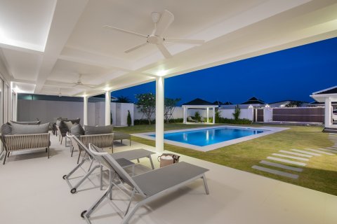Villa in Hua Hin, Thailand 4 Schlafzimmer № 221823 - Foto 8