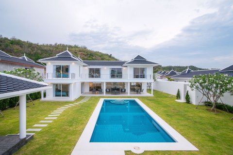 Villa in Hua Hin, Thailand 4 Schlafzimmer № 221823 - Foto 4