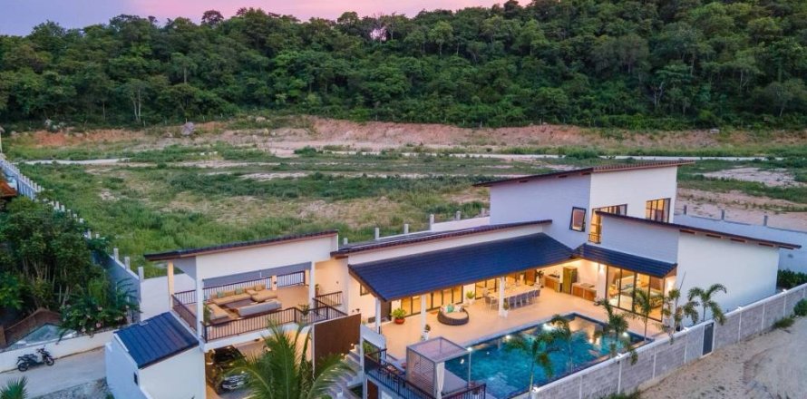 Villa in Hua Hin, Thailand 5 Schlafzimmer № 221824