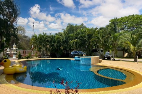 Haus in Hua Hin, Thailand 8 Schlafzimmer № 221826 - Foto 3