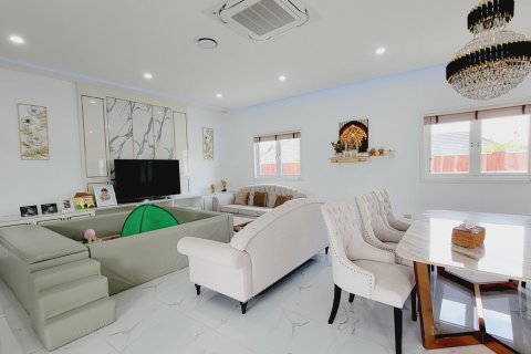 Villa in Hua Hin, Thailand 3 Schlafzimmer № 221822 - Foto 16
