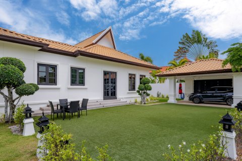 Villa in Hua Hin, Thailand 3 Schlafzimmer № 221827 - Foto 4