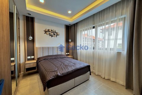 House in Pattaya, Thailand 4 bedrooms № 195799 - photo 21