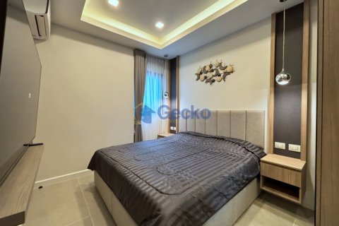 House in Pattaya, Thailand 4 bedrooms № 195799 - photo 15