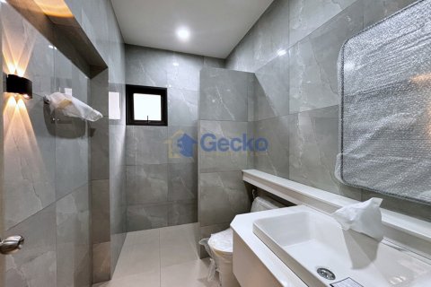 House in Pattaya, Thailand 3 bedrooms № 195800 - photo 18