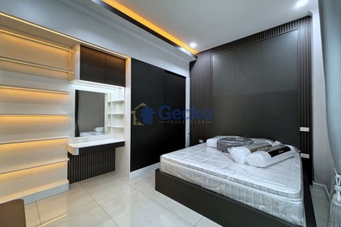 House in Pattaya, Thailand 3 bedrooms № 195800 - photo 25