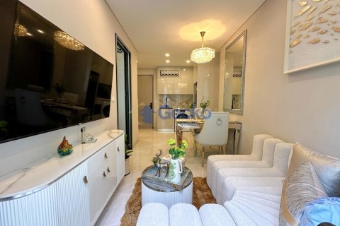 Condo in Pattaya, Thailand, 1 bedroom  № 195805 - photo 2