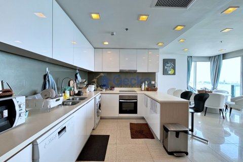 Condo in Pattaya, Thailand, 3 bedrooms  № 195804 - photo 9
