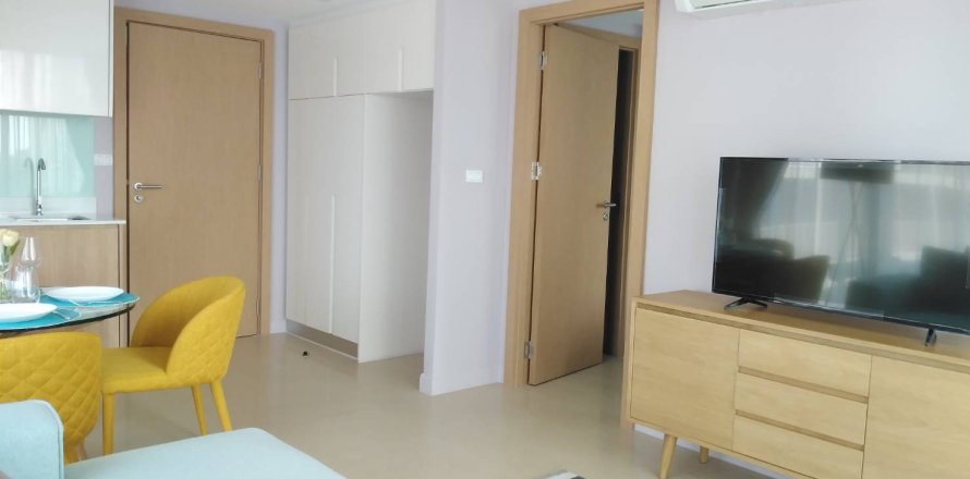 Condo à Pattaya, Thaïlande, 1 chambre à Aurora Pratumnak  № 204582