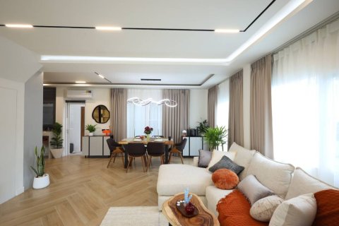 Villa in Chalong, Thailand 3 bedrooms № 158814 - photo 5