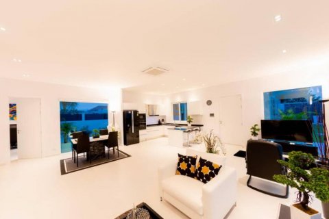 Вилла в Хуа Хине, Таиланд с 3 спальнями  № 134494 - фото 5