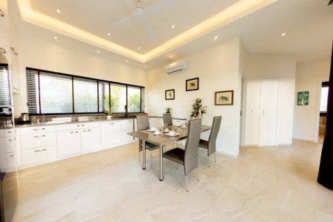 Вилла в Хуа Хине, Таиланд с 3 спальнями  № 134491 - фото 5