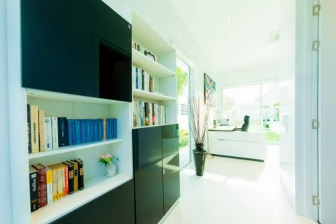 Вилла в Хуа Хине, Таиланд с 3 спальнями  № 134489 - фото 9