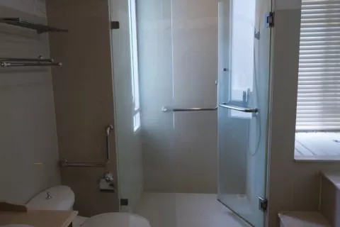 Кондоминиум с 2 спальнями в Ваттхане, Бангкок, Таиланд № 140301 - фото 11