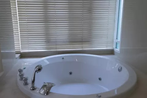 Кондоминиум с 2 спальнями в Ваттхане, Бангкок, Таиланд № 140301 - фото 10