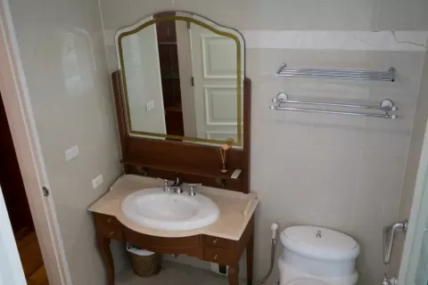 Кондоминиум с 2 спальнями в Ваттхане, Бангкок, Таиланд № 140301 - фото 12