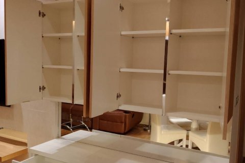 Condo in Watthana, Bangkok, Thailand, 2 bedrooms  № 136627 - photo 11