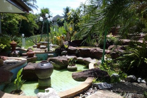 Maison à Nakhon Si Thammarat, Thaïlande 5 chambres № 136624 - photo 9