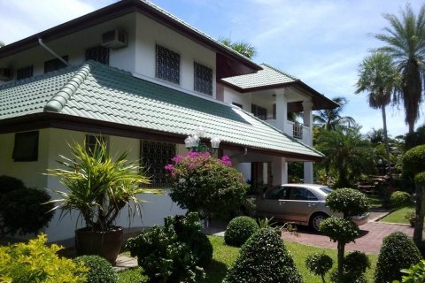Maison à Nakhon Si Thammarat, Thaïlande 5 chambres № 136624 - photo 2