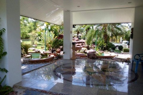 Maison à Nakhon Si Thammarat, Thaïlande 5 chambres № 136624 - photo 8