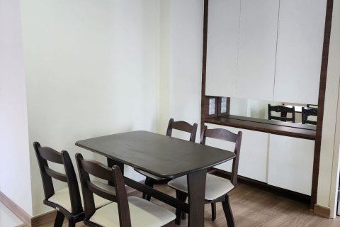 Condo in Phaya Thai, Bangkok, Thailand, 2 bedrooms № 136625 - photo 6