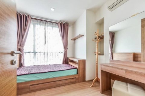 Condo in Bangkok, Thailand, 2 bedrooms № 114471 - photo 8