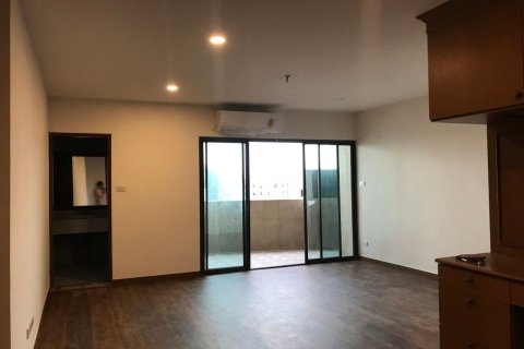 Condo in Watthana, Bangkok, Thailand, 3 bedrooms № 169176 - photo 6