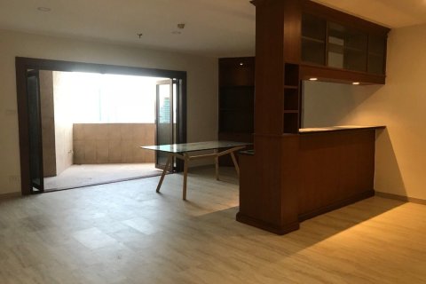 Condo in Watthana, Bangkok, Thailand, 3 bedrooms № 169176 - photo 4