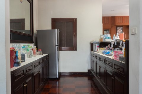 Дом в Кханнаяу, Бангкок, Таиланд с 5 спальнями  № 169174 - фото 3