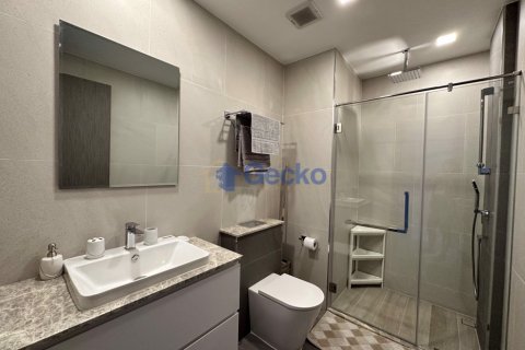 House in Pattaya, Thailand 5 bedrooms № 196579 - photo 26