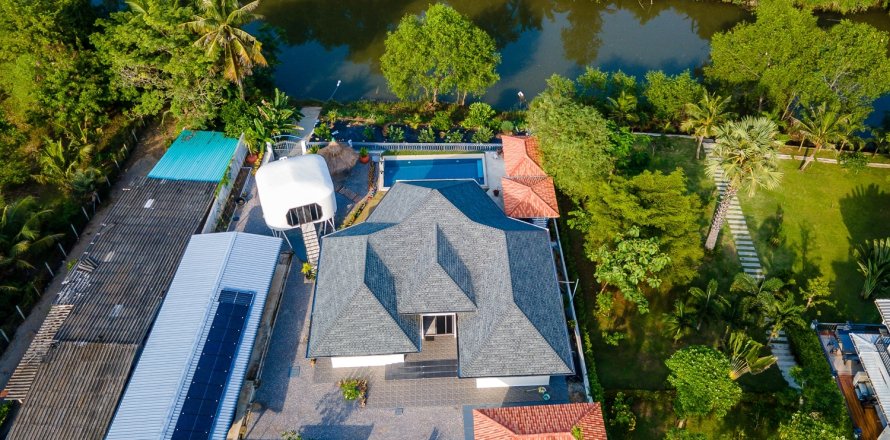 Вилла в Пран Бури, Таиланд с 4 спальнями  № 168575