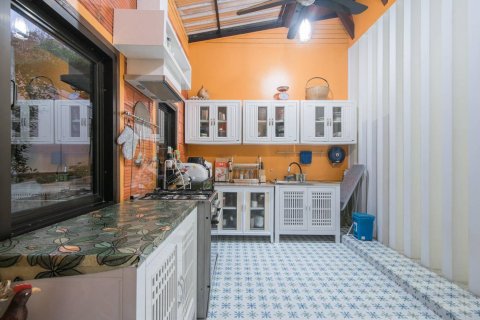 Вилла в Хуа Хине, Таиланд с 4 спальнями  № 168577 - фото 18