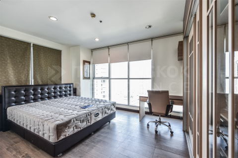 Condo à Bangkok, Thaïlande, 3 chambres № 185401 - photo 7