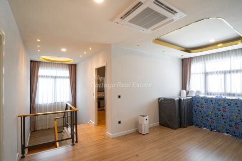 บ้านในพัทยา, ประเทศไทย 4 ห้องนอน № 194898 - รูปถ่าย 18