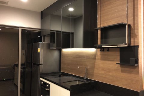 Студия в кондо в Сатхоне, Бангкок, Таиланд № 139579 - фото 1